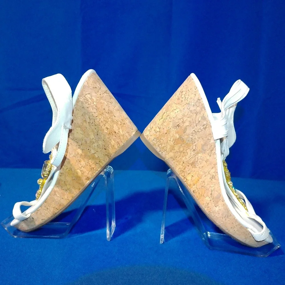 White Faux Leather Beaded Cork Wedge Sandals Gemstone T-Strap Size 7.5M